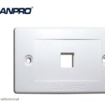 FACEPLATE DE RED RJ45 LANPRO CAT5 CAT6  1 SERVICIO